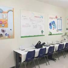 深圳市龙华区中心医院同道参观同仁医院眼视光健康科普展厅